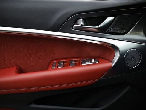 New 2026 Genesis G70 3.3T Sport Prestige image 18