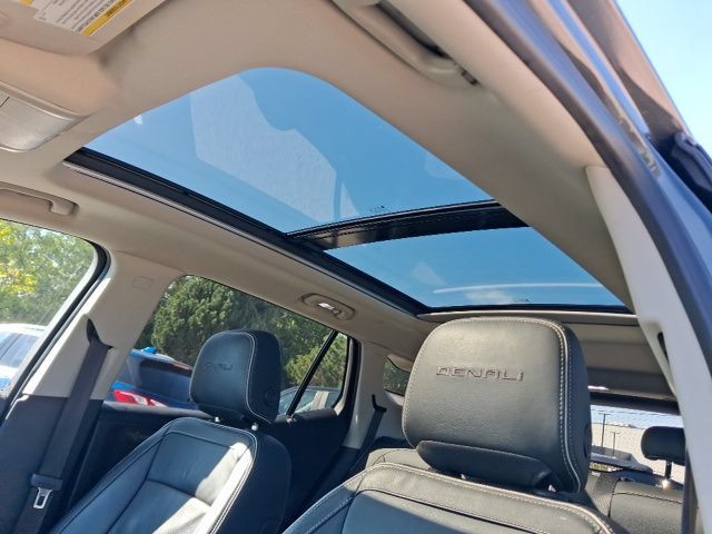 Used 2020 GMC Terrain Denali w/ Denali Premium Package AWD/4WD image 20
