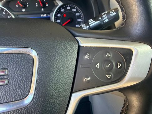 Used 2024 GMC Terrain SLT AWD/4WD image 39