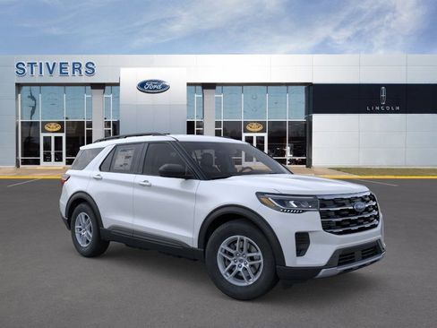 New 2026 Ford Explorer Active image 7