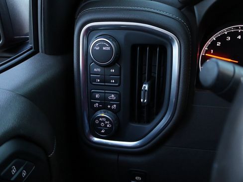 Used 2021 Chevrolet Silverado 1500 LT Trail Boss w/ Convenience Package II image 53