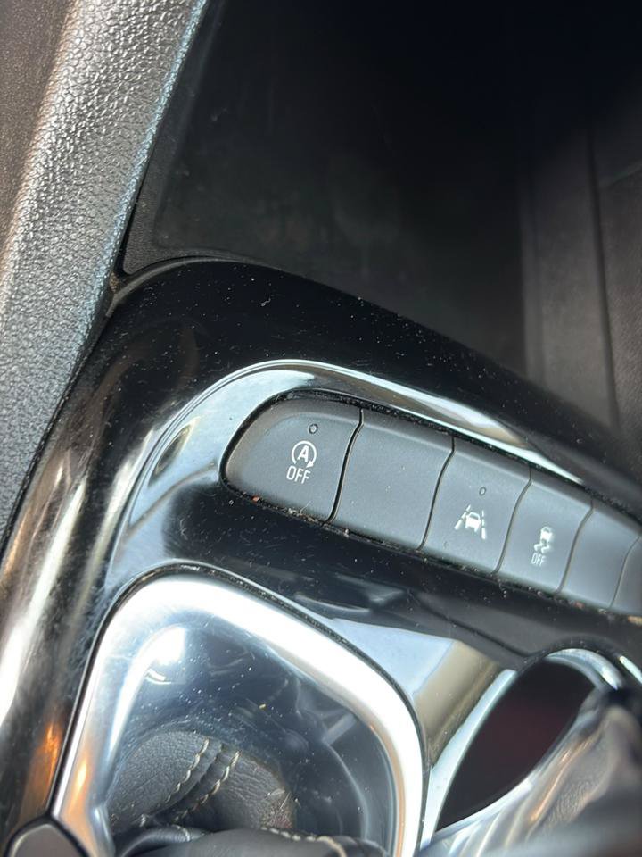 Used 2022 Buick Encore GX Preferred w/ Sport Touring Package FWD image 23