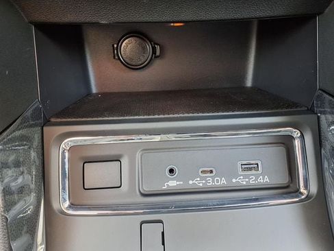 New 2026 Subaru Ascent Premium AWD/4WD image 17