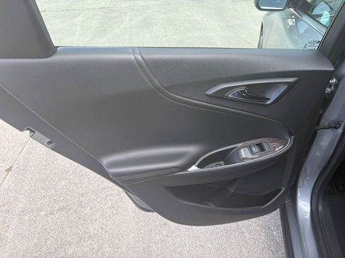 Used 2024 Chevrolet Malibu LT FWD image 14