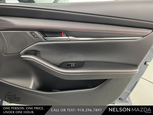 New 2026 MAZDA MAZDA3 Carbon image 41