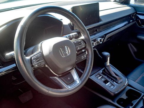Used 2024 Honda CR-V Sport Touring image 11