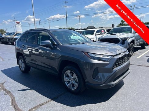 Used 2025 Toyota RAV4 XLE w/ Convenience Package FWD image 23