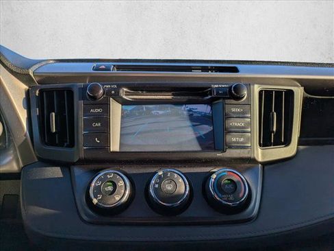 Used 2017 Toyota RAV4 LE image 12