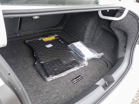 New 2026 Volkswagen Jetta SE image 25