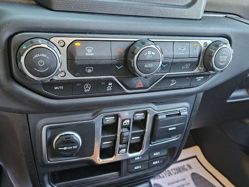 Used 2019 Jeep Wrangler Unlimited Sport S image 23