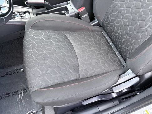 Used 2025 Mitsubishi Outlander Sport LE AWD/4WD image 11
