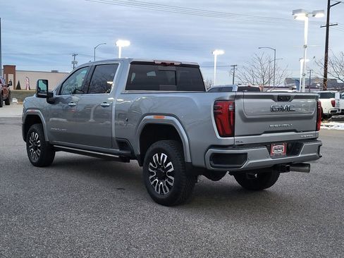 New 2026 GMC Sierra 2500 Denali Ultimate w/ Max Trailering Package image 11