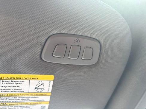 Used 2018 Ford F150 Lariat w/ Equipment Group 502A Luxury image 31