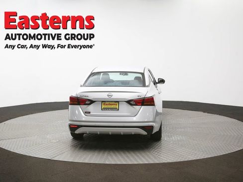 Used 2024 Nissan Altima 2.5 SV image 36