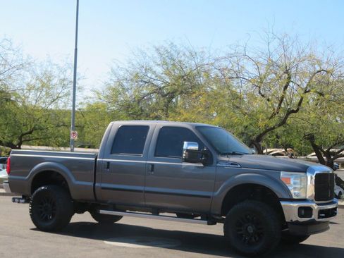 Used 2014 Ford F250 Lariat w/ Lariat Ultimate Package image 4