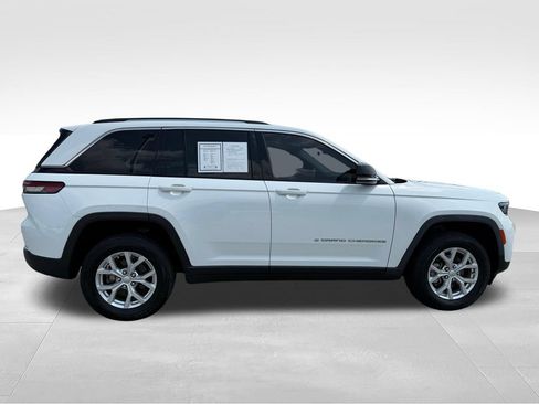 Used 2023 Jeep Grand Cherokee Limited AWD/4WD image 30