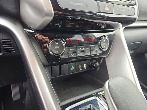 Used 2024 Mitsubishi Eclipse Cross SE image 27