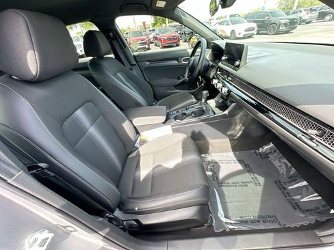Used 2023 Honda Civic Sport image 25