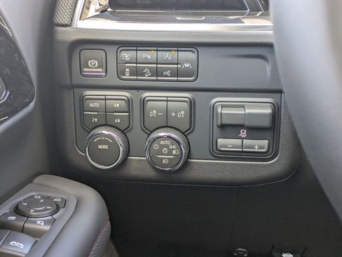 New 2026 Chevrolet Suburban RST w/ Comfort Package image 22