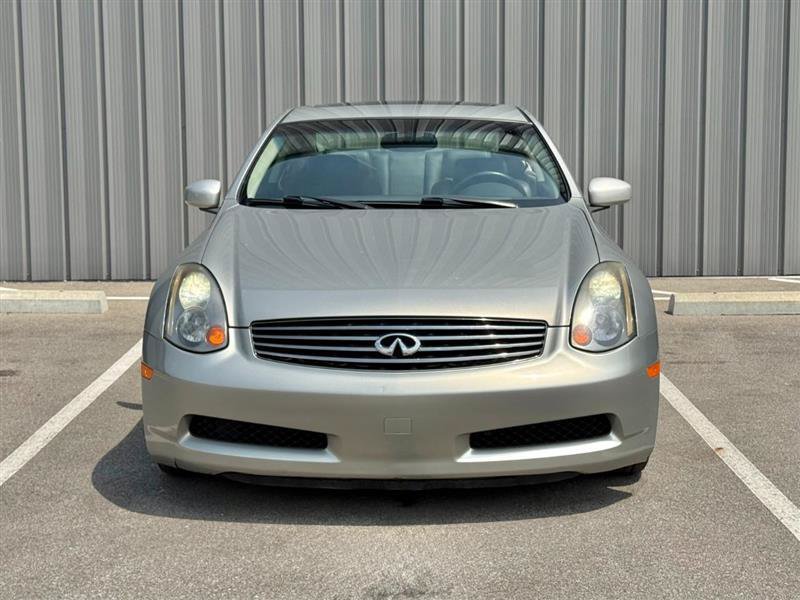 Used 2004 INFINITI G35 Coupe w/ Premium Pkg RWD image 2