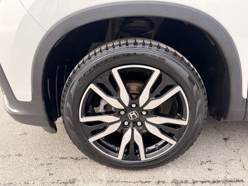 Used 2022 Honda Pilot Touring image 7