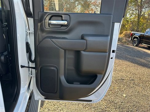 New 2026 GMC Sierra 3500 Pro image 17