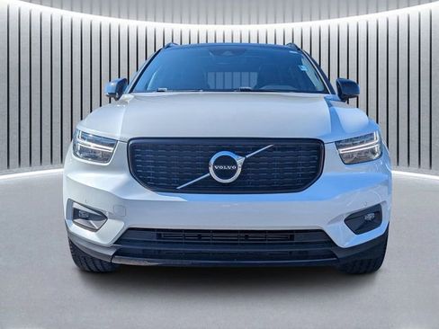 Used 2021 Volvo XC40 T5 R-Design w/ Protection Package Premier image 8