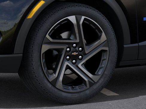 New 2026 Chevrolet Equinox EV LT image 9