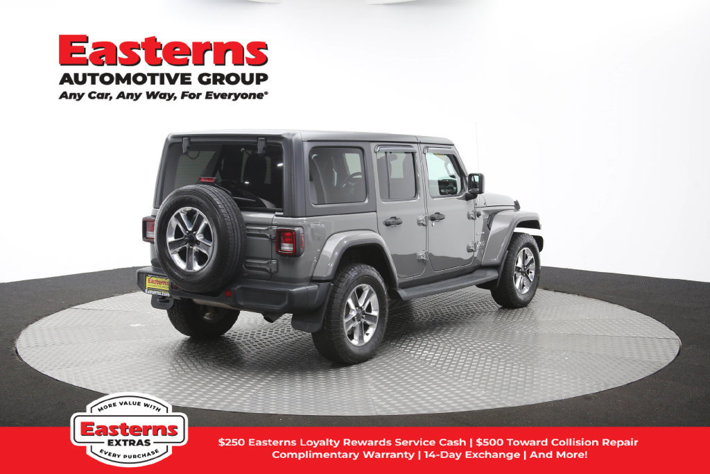 Used 2018 Jeep Wrangler Unlimited Sahara AWD/4WD image 40