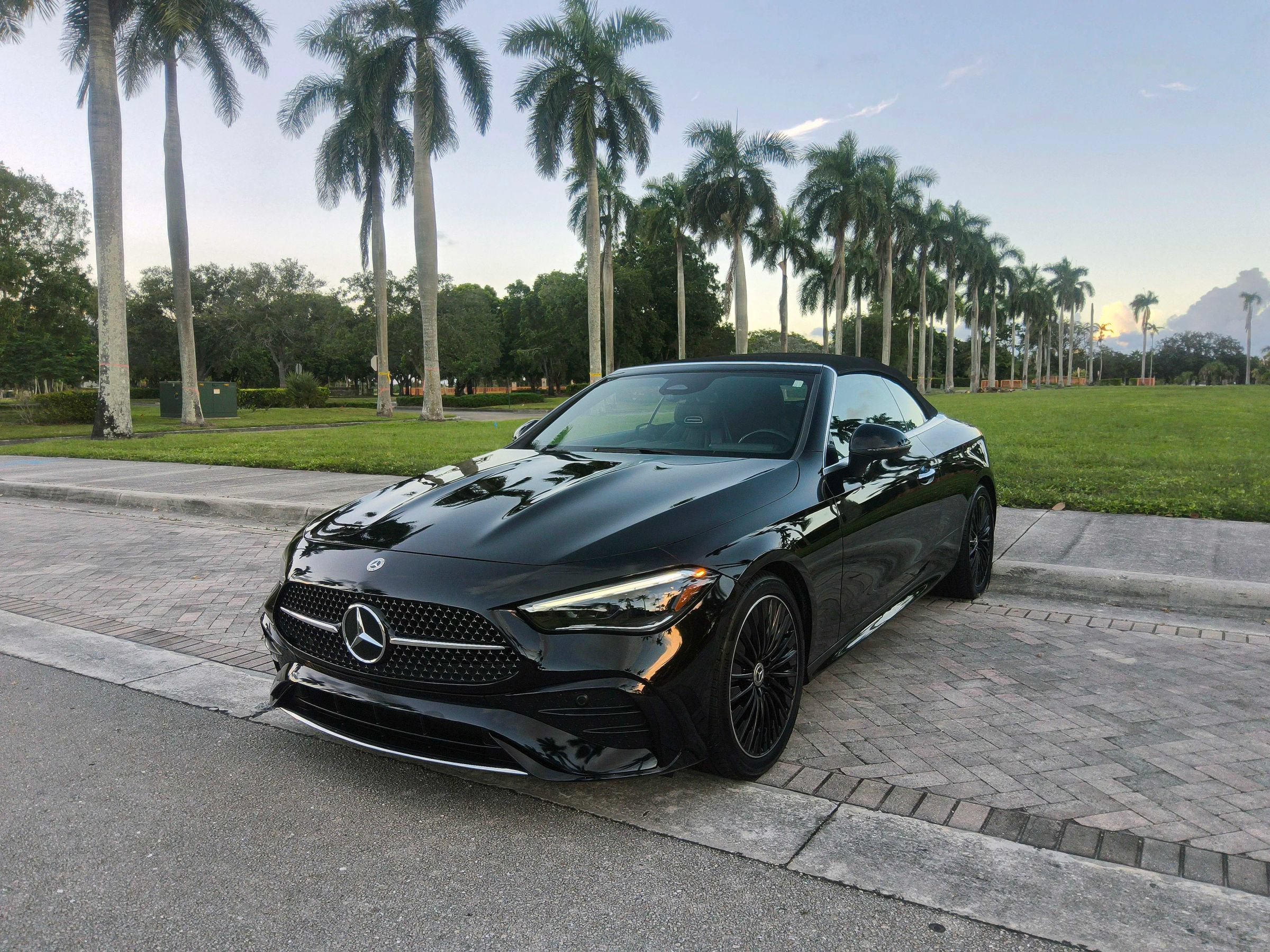 Used 2025 Mercedes-Benz CLE 300 4MATIC Cabriolet image 35