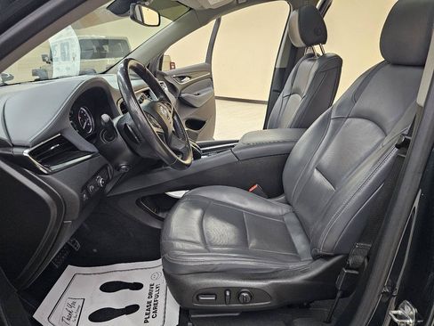 Used 2018 Buick Enclave Premium w/ Experience Buick Package FWD image 18