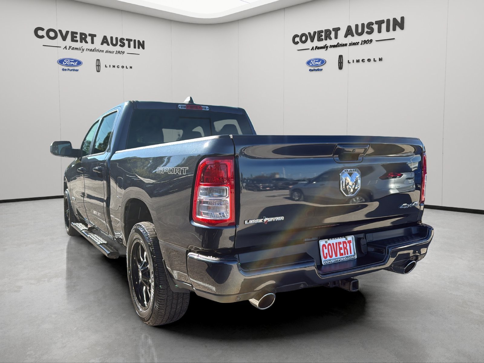 Used 2021 RAM 1500 Lone Star AWD/4WD image 3