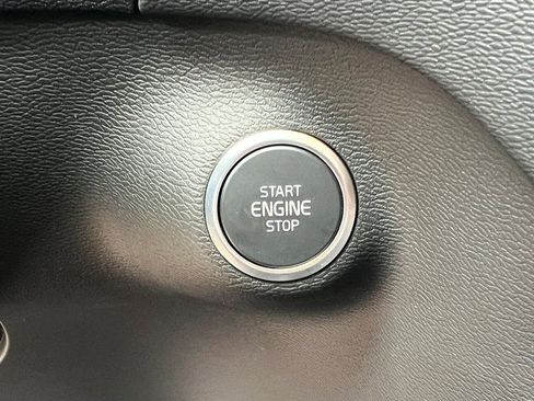 New 2026 Volvo XC40 B5 Ultra w/ Protection Package Premier image 26