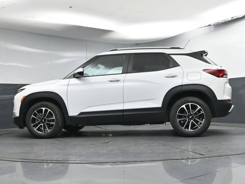 Used 2025 Chevrolet TrailBlazer LT image 26