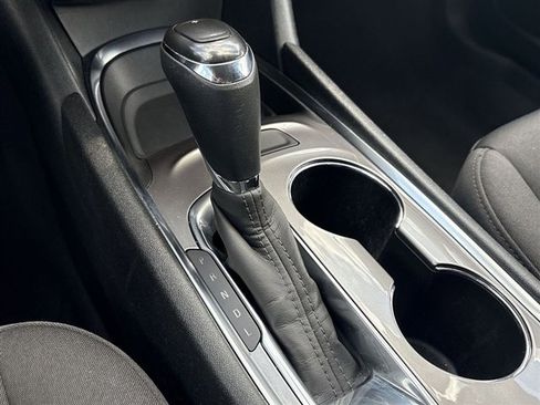 Used 2020 Chevrolet Malibu LT FWD image 15