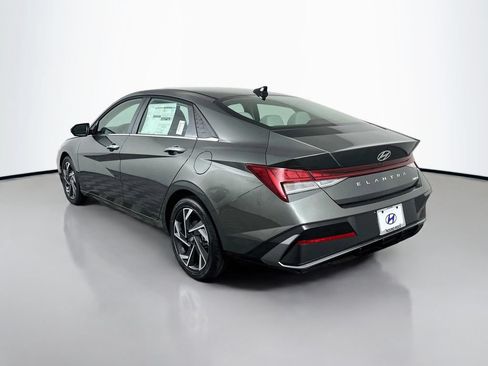 New 2026 Hyundai Elantra Limited FWD image 7