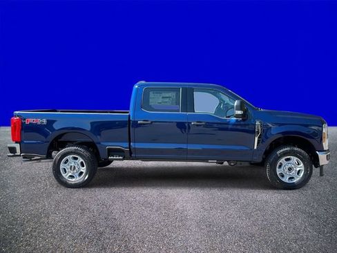 New 2027 Ford F250 XLT w/ FX4 Off-Road Package AWD/4WD image 2