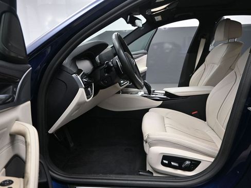 Used 2020 BMW M550i xDrive w/ Premium Package AWD/4WD image 14
