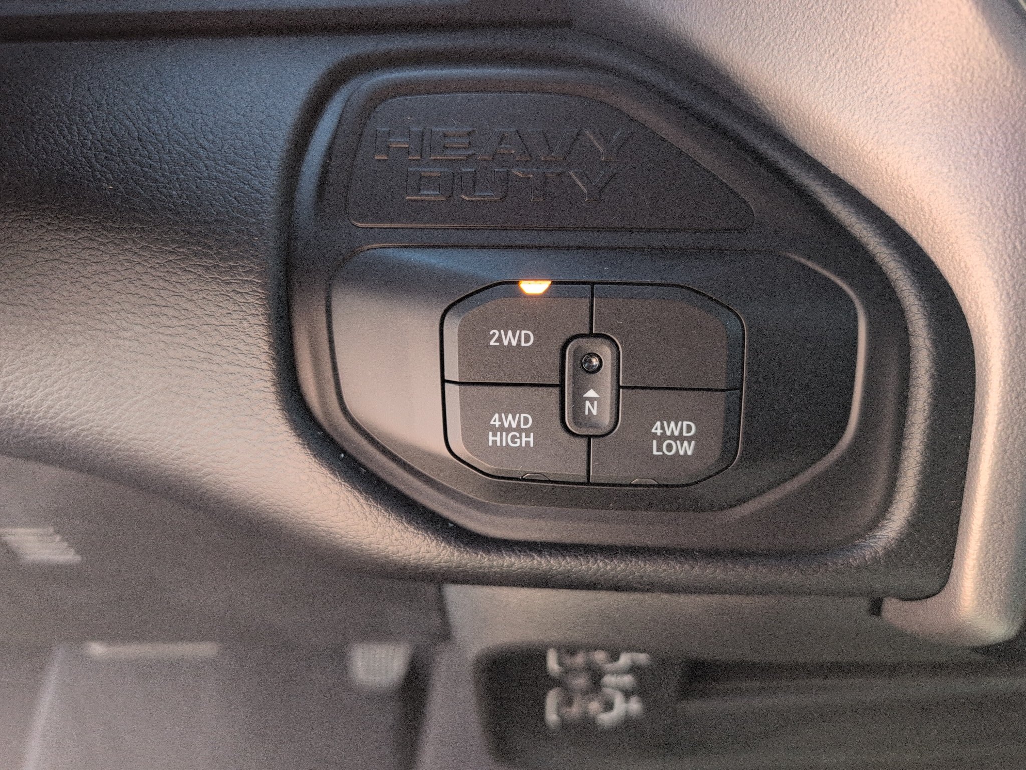 Used 2026 RAM 2500 Laramie AWD/4WD image 26