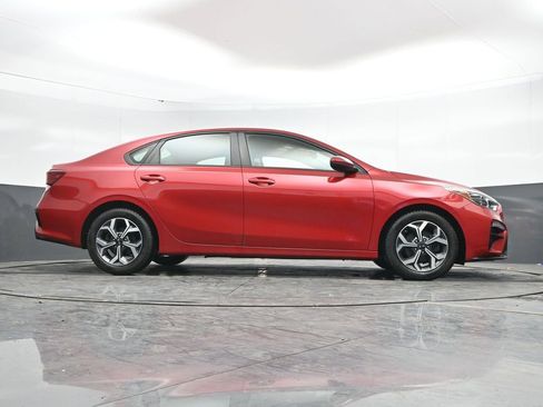 Used 2019 Kia Forte LXS image 25