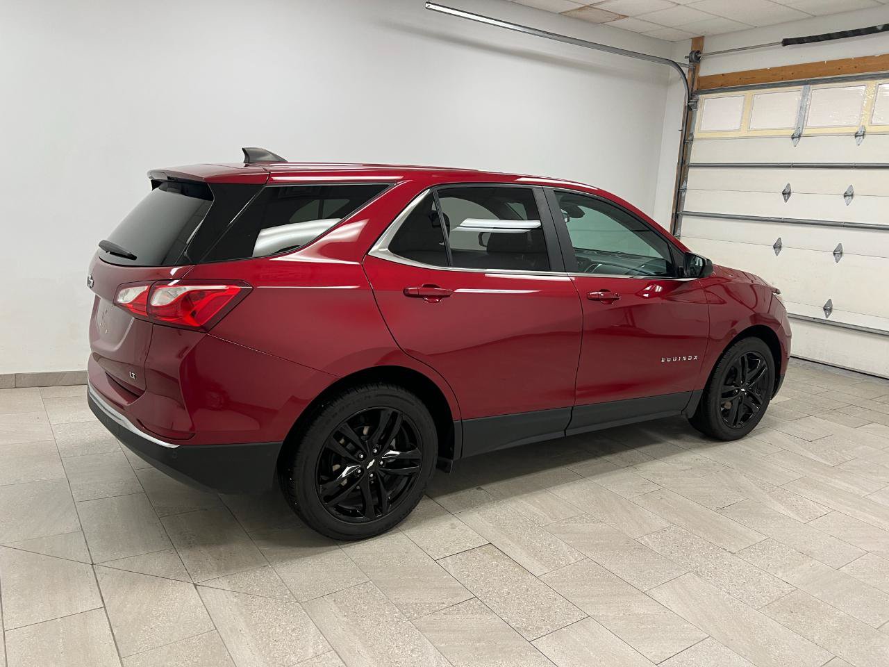 Used 2021 Chevrolet Equinox LT FWD image 10