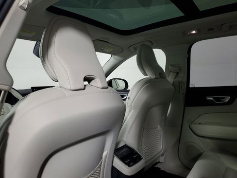 Certified 2026 Volvo XC60 B5 Ultra w/ Protection Package Premier AWD/4WD image 16