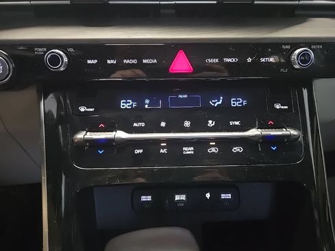 Certified 2024 Kia Carnival SX FWD image 26
