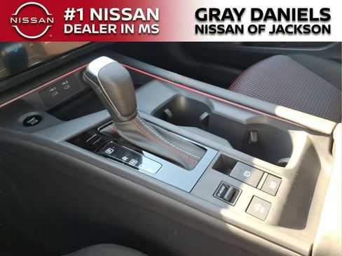 New 2026 Nissan Sentra SR w/ Floor Mat Package FWD image 19