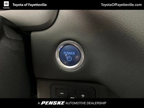 Used 2023 Toyota Tundra Limited AWD/4WD image 36