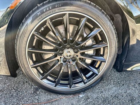 Used 2022 Mercedes-Benz S 580 4MATIC Sedan w/ AMG Line Package image 19