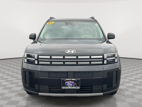 Used 2025 Hyundai Santa Fe SEL image 2