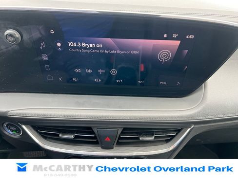 Used 2025 Buick Encore GX Preferred AWD/4WD image 14