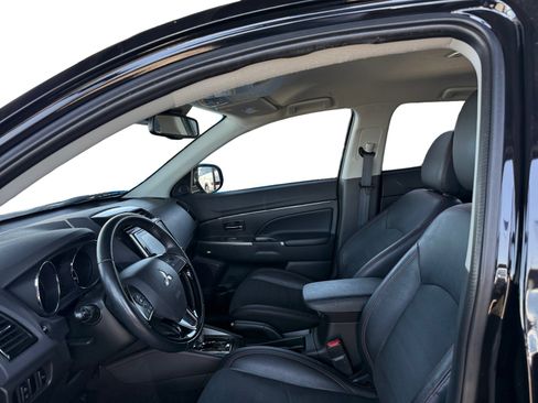 Used 2022 Mitsubishi Outlander Sport SE FWD image 9