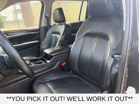 Used 2022 Jeep Grand Cherokee L Limited AWD/4WD image 11